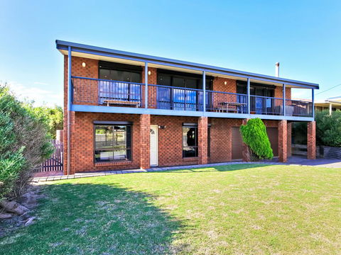 Beach House At Moana - Hobart Tourism 1