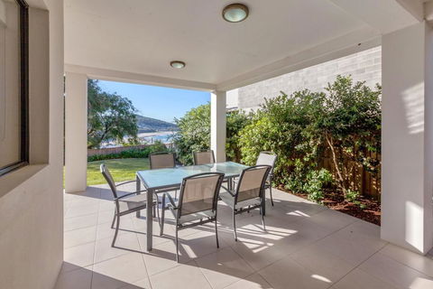 Beach House, Pacific Road, 1/20 - Hobart Tourism 0