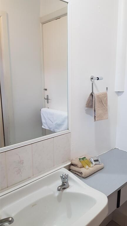 Beach Motel Woolgoolga - Hobart Tourism 3