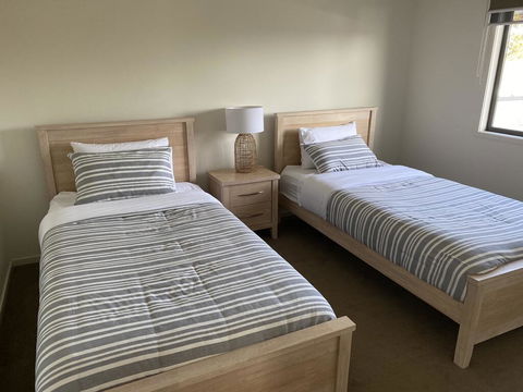 Beach Retreat Townhouse - Hobart Tourism 2