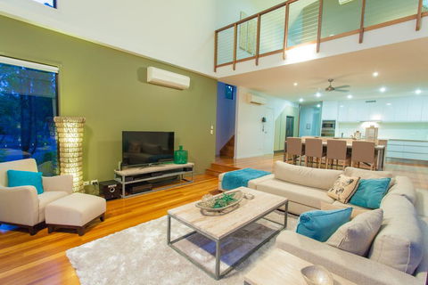 Beach Road Holiday Homes - Hobart Tourism 0
