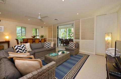 Beach Villa - 4 Plantation House - Hobart Tourism 3