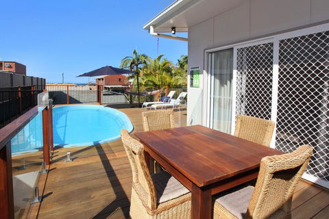BEACH, SHOPS & FABULOUS VACATION HOME! - Hobart Tourism 0