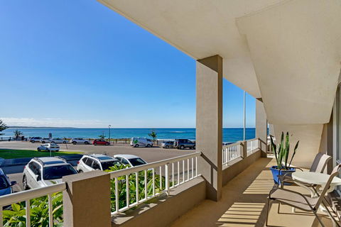Beachcomer, Unit 2 - The Entrance, NSW - Tourism TAS 1