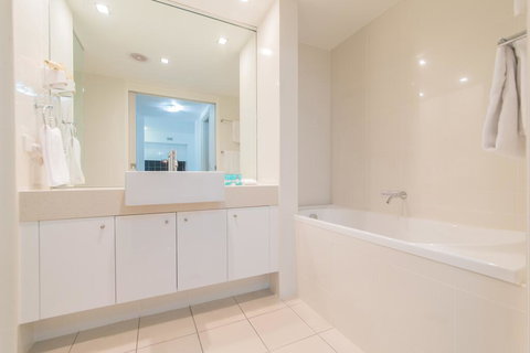 Beaches On Lammermoor Apartments - Hobart Tourism 3