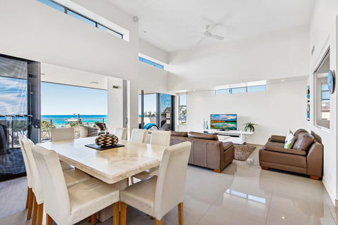 Beaches On Maroochy 1 Beach Parade - Tourism TAS 1