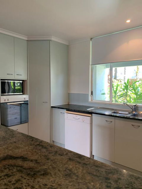 Beaches Port Douglas Holiday Apartments Book Here With The Onsite Reception Team - Hobart Tourism 3