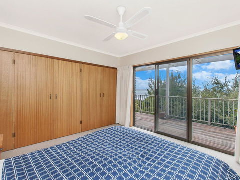 Beachfront - Hobart Tourism 2