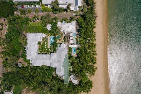 Beachfront Apt. In Alamanda Beachfront Resort (17) - Hobart Tourism 1
