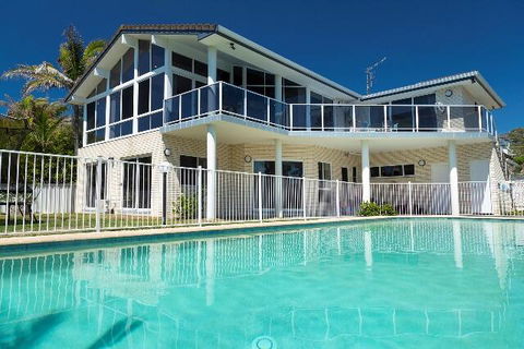 Beachfront Escape - Hobart Tourism 0