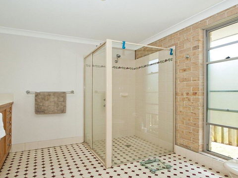 Beachfront Pool House - Absolute Beachfront - Tourism TAS 2