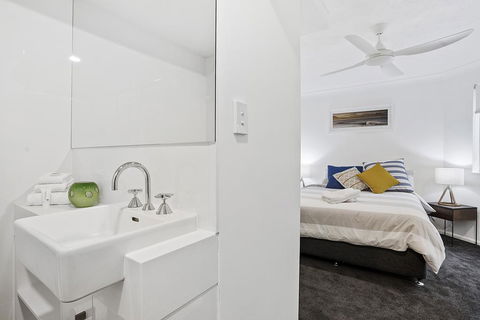 Beachhaven 1 @ Clarkes Beach - Tourism TAS 3