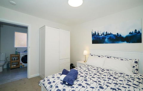 Rivervale Cosy Stunner Sleeps 2 - Hobart Tourism 2