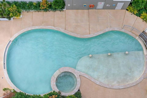 Resort-Style Sister Studios - Double Delight In The CBD - Hobart Tourism 3