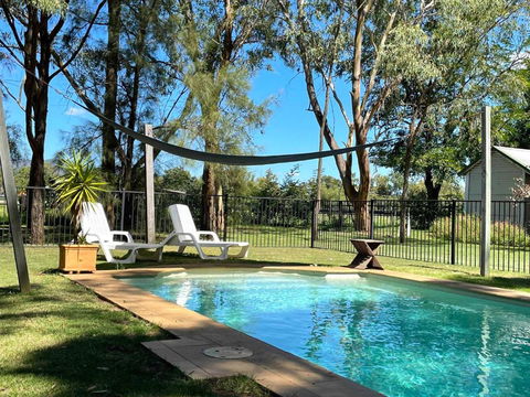 Red Tractor Retreat - Tourism TAS 2