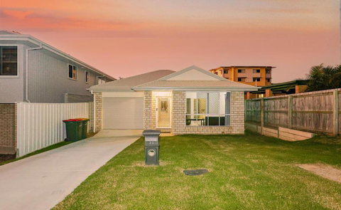 Redcliffe - Tourism TAS 3