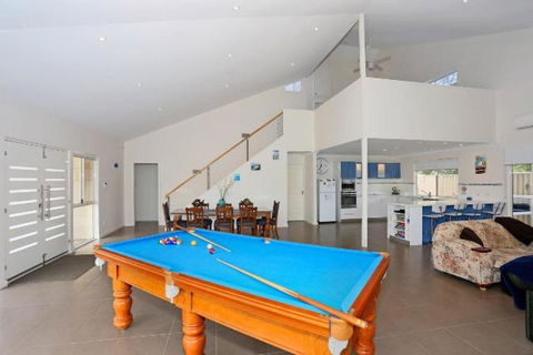 Relax At Falcon By The Bay - Tourism TAS 1