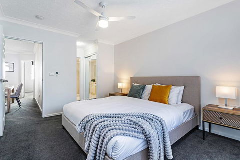 Relaxation Awaits At Runaway Cove - Hobart Tourism 2