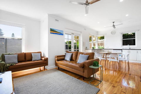 Relaxing 3BR Beachside Haven Grange - Tourism TAS 1