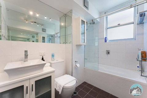 Relaxing Sunny North-Facing 2-Bed Apt In Vaucluse - Tourism TAS 1