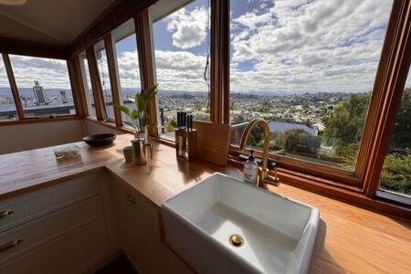 Renovated Cottage Near Cataract Gorge Launceston - Hobart Tourism 2