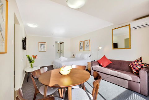 Renovated Stylish Studio - Tourism TAS 1