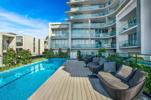 Retro Modern With Pool Near Westfield Doncaster - Tourism TAS 3