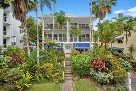 Ribbons Beachfront Apartments Clifton Beach - Hobart Tourism 0