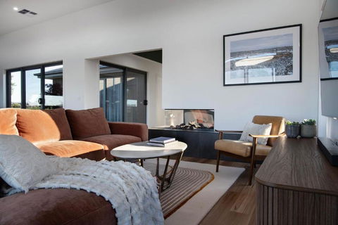 Ridge Vue Retreat - Hobart Tourism 3