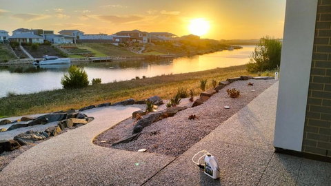 RIVER VIEWS - Tourism TAS 3