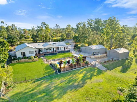 Riverbend Ranch - Hobart Tourism 0