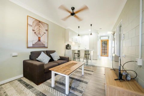 Riverdale Boutique Townhouses - Hobart Tourism 0