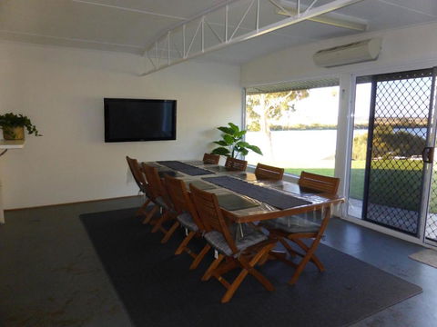 Riverfront Holiday House - Tourism TAS 1