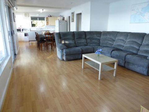 Riverfront Holiday House - Tourism TAS 3