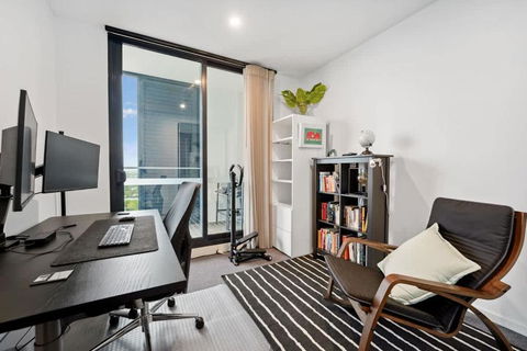 Riverina - Ultimate Footscray Getaway With Parking - Tourism TAS 3