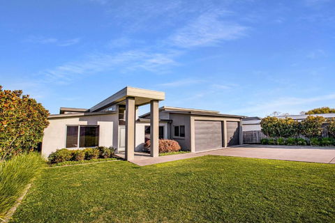 Riverside Haven - Hobart Tourism 2