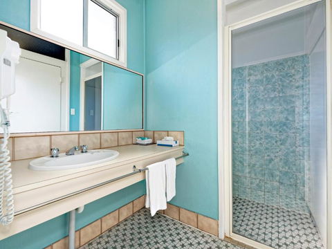 Riviera Motel Bundaberg - Hobart Tourism 3