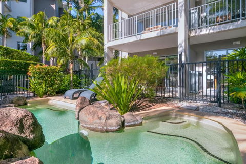 Salt&Pepper Sanctuary - Plunge Pool Resort Apartment By UHoliday - 2BR, 1BR And Studio Hotel Room Configurations Available - Tourism TAS 1