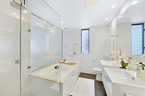 Rockpool No 4 Beachfront Unit - Tourism TAS 3