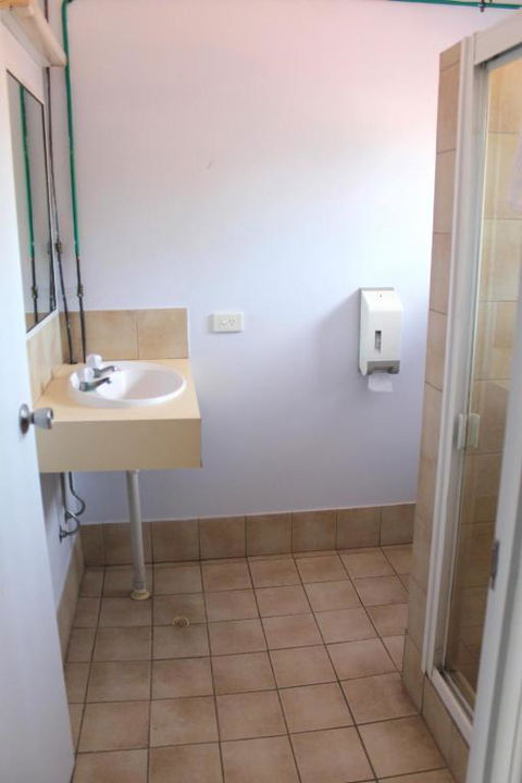 Rocky Glen Hotel Motel Gladstone - Tourism TAS 2