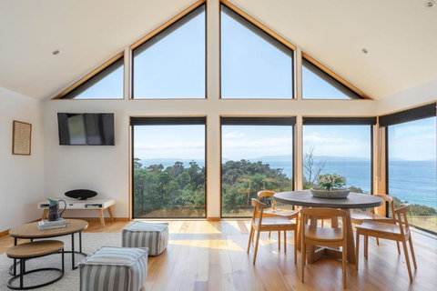 Rocky Ridge - Hobart Tourism 1