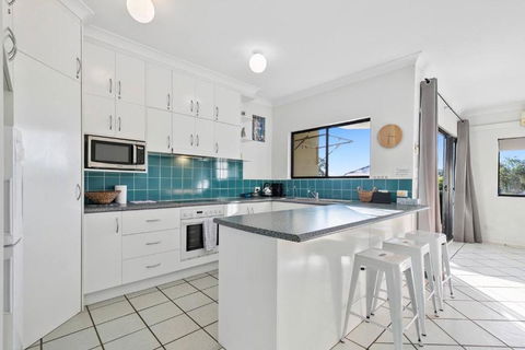 Rooftop Island Sunsets - Tourism TAS 1