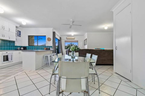 Rooftop Island Sunsets - Tourism TAS 3