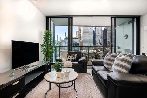 Rooftop Pool 2BR Apartment At Marvel Stadium With Free Parking - Hobart Tourism 1