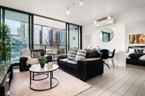 Rooftop Pool 2BR Apartment At Marvel Stadium With Free Parking - Hobart Tourism 0