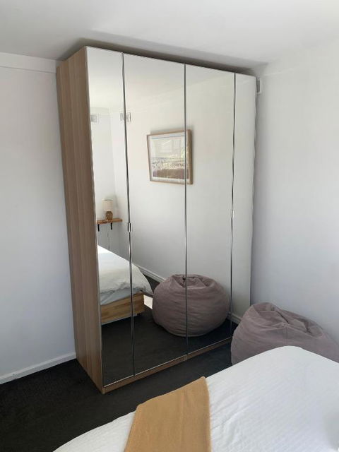 Room For Rent - Hobart Tourism 1