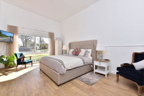 Rose Cottage Studio Romantic Or Solo Getaway. Spa, Games Room - Tourism TAS 2