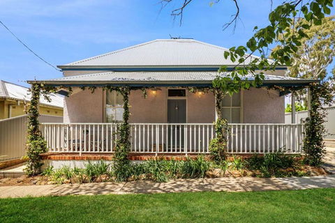 RoseBerne Cottage - Tourism TAS 0