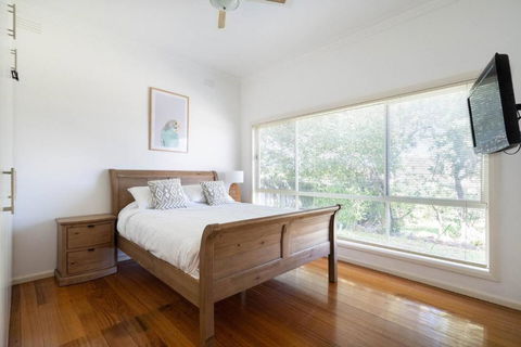 Rosebud Reset - A Beachside Group Getaway - Tourism TAS 2
