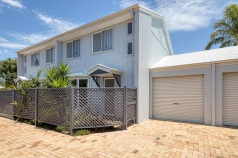 Rosella Rise! - Tourism TAS 0